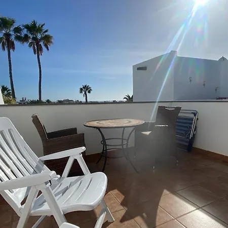 Gabriela Sea View